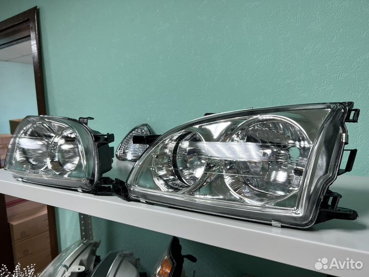 Фары Toyota Caldina 210 Хром