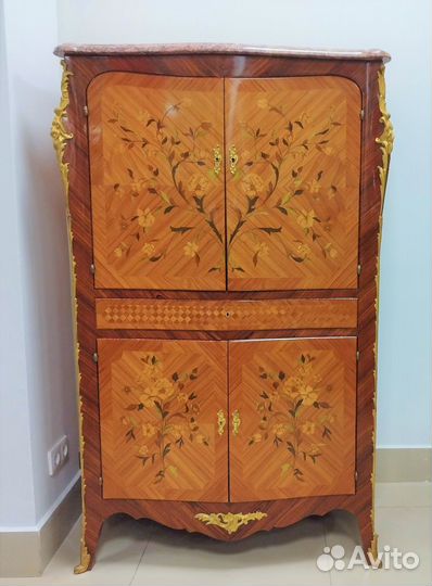 Бар-комод. Италия. Массив и шпон дерева