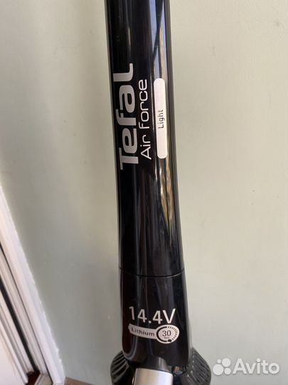 Вертикальный беспроводной пылесос tefal