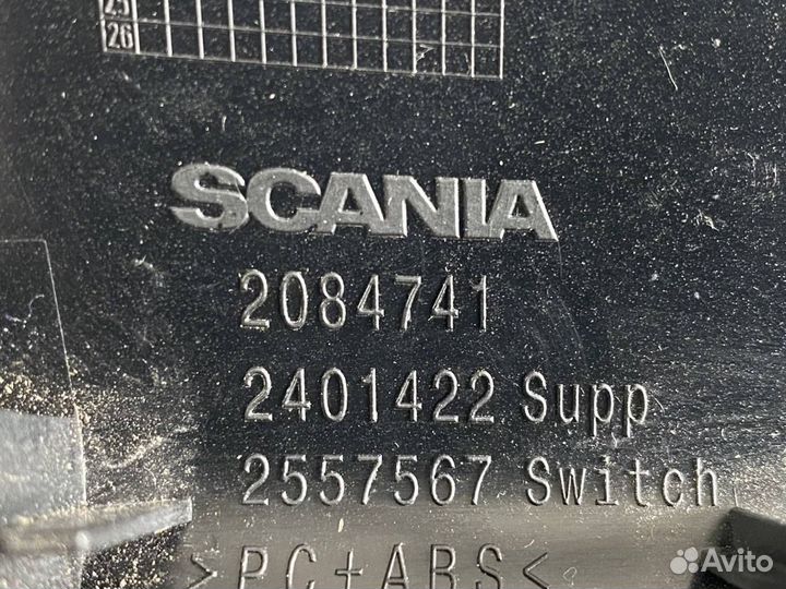 Крышка торпеды боковая правая Scania 6 2084741