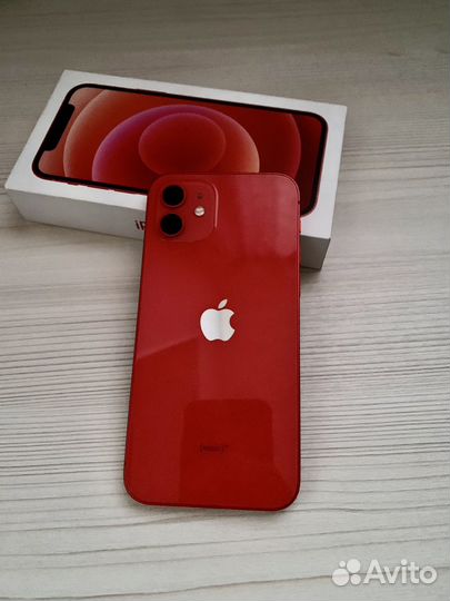 iPhone 12, 64 ГБ