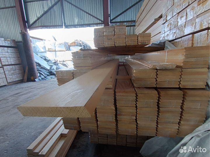 Планкен скошенный из лиственницы 20х120х3м аб