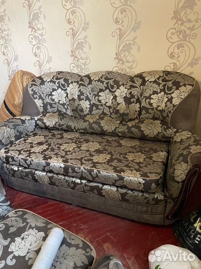 Диван и 2 кресла бу