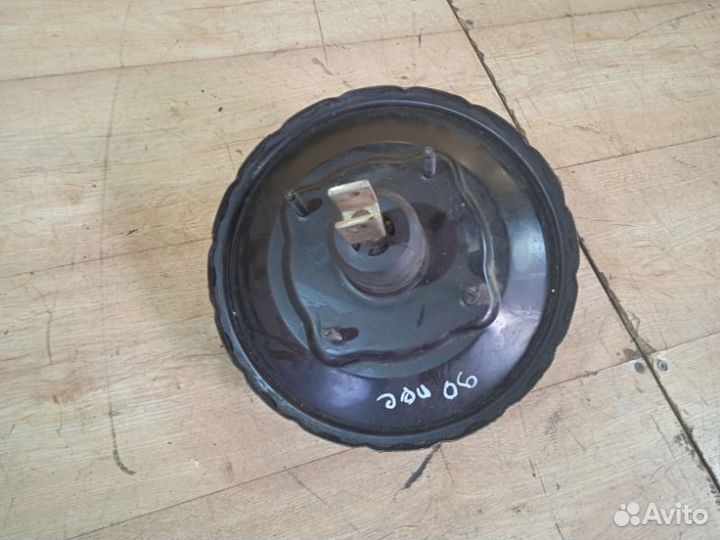 Вакуумный усилитель Toyota Corolla E90 1987-1993