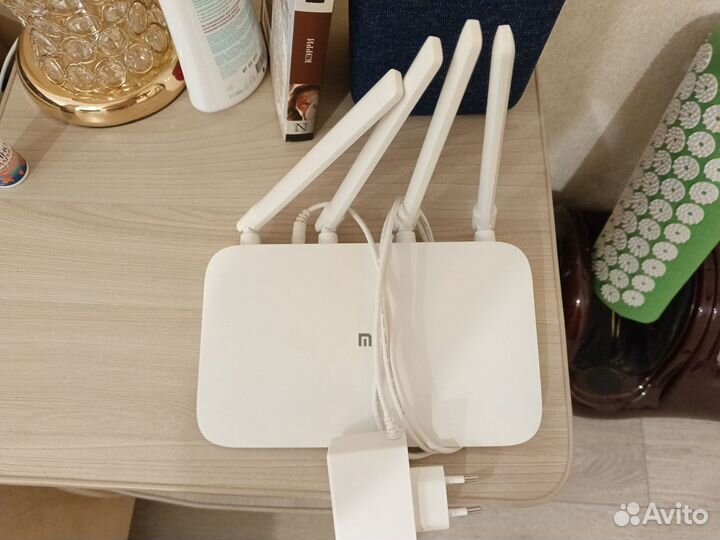 Роутер Xiaomi Mi Wi-Fi 4A 1Gb