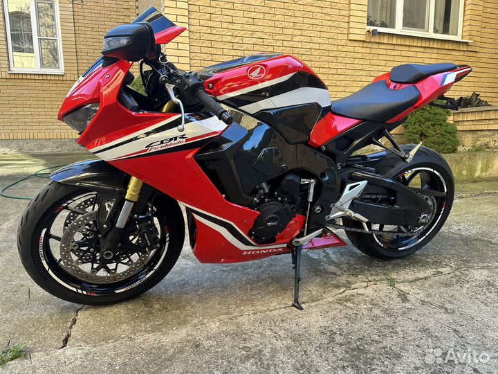 Honda cbr1000rr 2021
