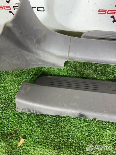 Накладка порога Toyota Celica ZZT231 2ZZ-GE 2000