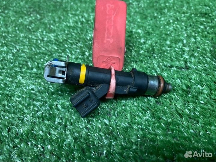 Форсунка топливная Mazda 6 GG