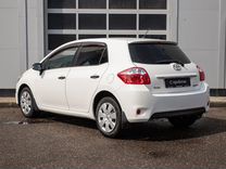 Toyota Auris 1.6 AT, 2011, 164 970 км, с пробегом, цена 980 000 руб.