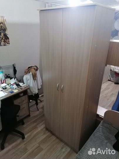 Шкаф распашной