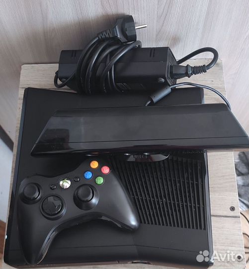 Xbox 360 S прошитый freeboot+kinect+джостик