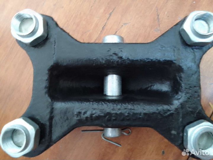 Буксирное проухо