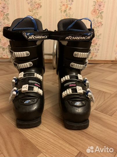 Горнолыжные ботинки nordica