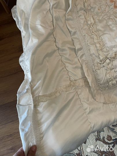 Покрывало на кровать бу двухспальное с наволочками