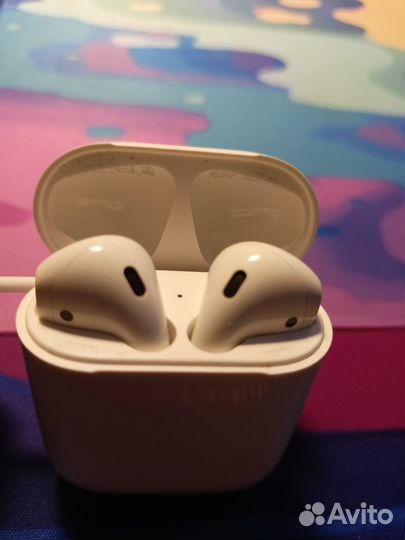 Apple AirPods 2
