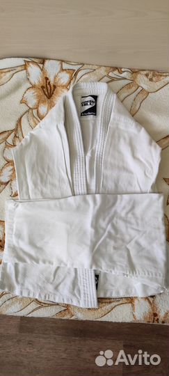 Продам кимоно для дзюдо