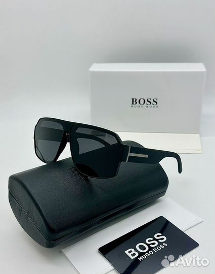 Солнцезащитные очки Hugo boss