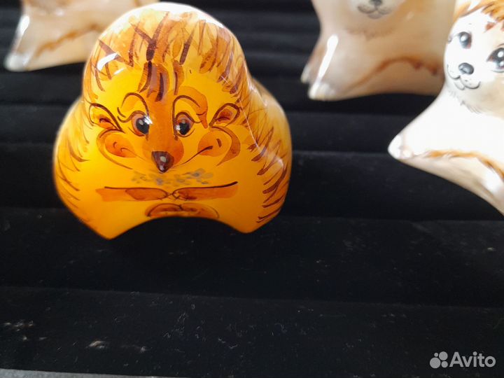 Кошка и ёж из оникса