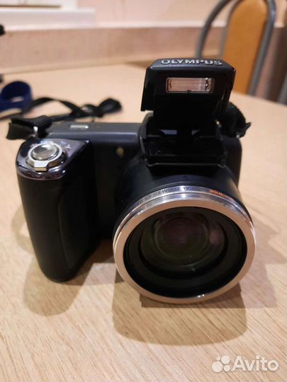 Компактный фотоаппарат