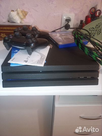 Sony playstation 4 PS4 pro 1tb
