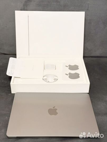 Macbook Air 13 m3 16/512 Space Gray