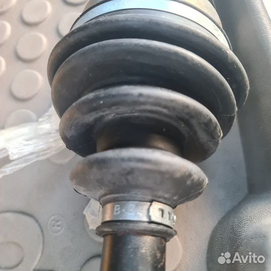 Привод левый renault logan
