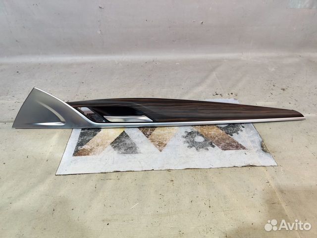 Бмв 5 G30 2017- Накладка правой передне двери 9842