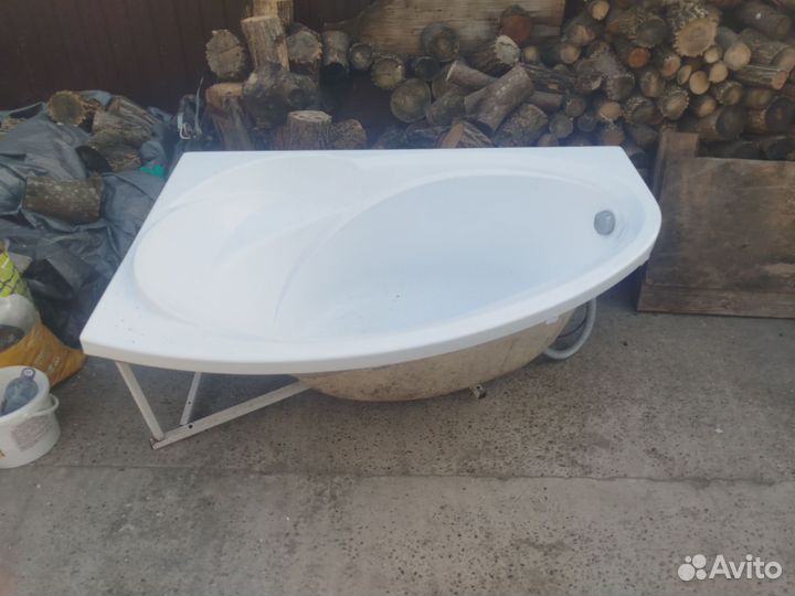 Ванна угловая бу