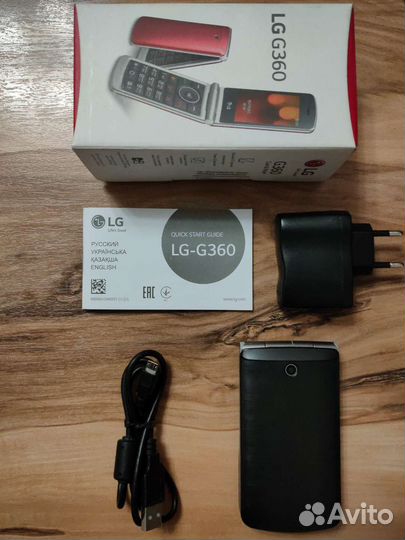 Мобильный телефон LG