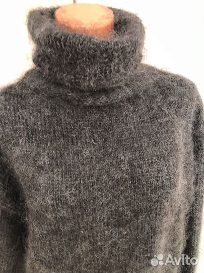 Свитер пуховый длинный с горлом