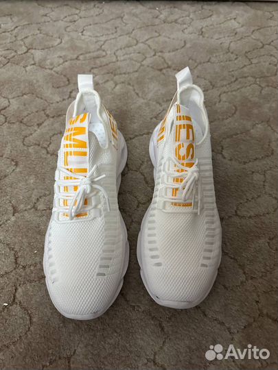 Кроссовки мужские 43 размера