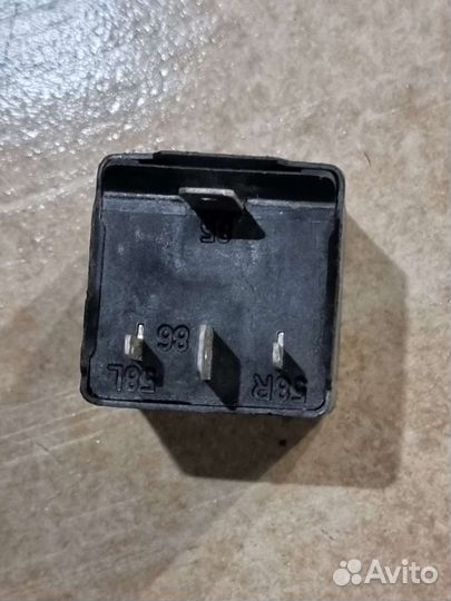 Реле 36 шумовой сигнал. Volkswagen T4