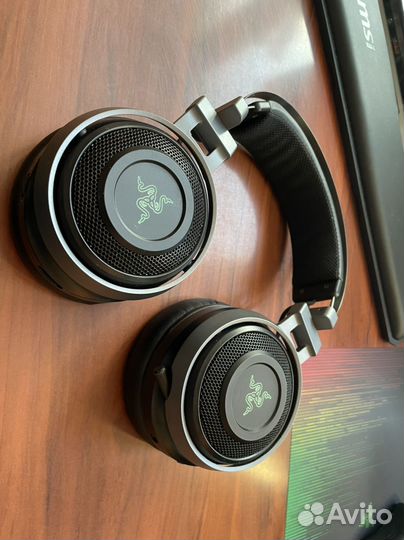 Беспроводные наушники Razer Nari Ultimate
