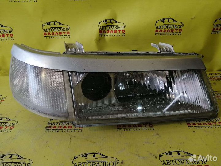 Правая передняя фара на ваз 2110-12