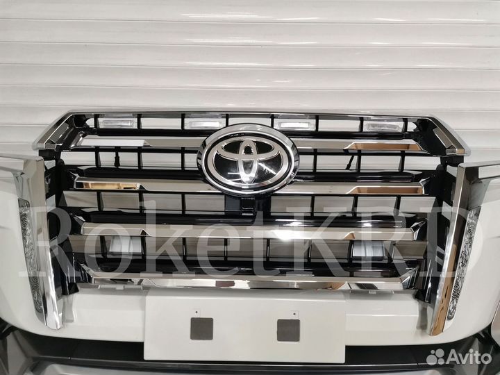 Обвес toyota land cruiser 200 16г Limgene Белый