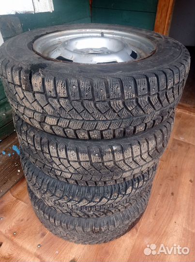 Viatti Brina Nordico V-522 175/70 R13 82E