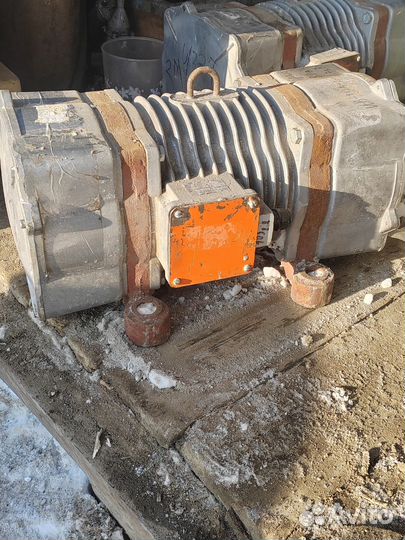 Вибраторы площадочный ив-105-2.2