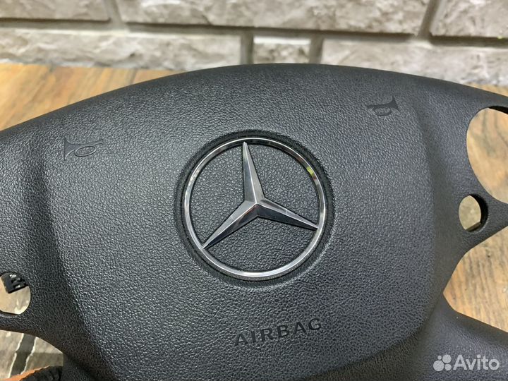 Mercedes Benz E W212 Подушка безопасности в руль