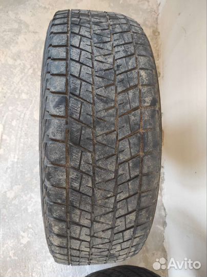 Bridgestone Blizzak DM-V1 235/65 R18