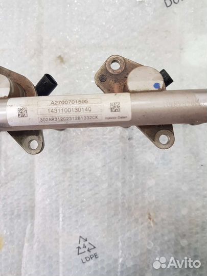 Топливная рампа Mercedes-Benz A2700701595