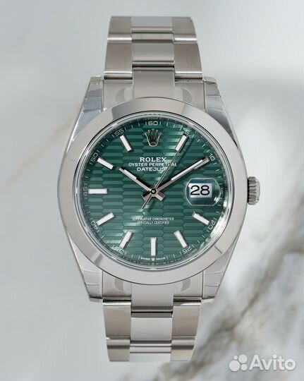 Rolex Oyster Perpetual Datejust 41mm Green Fluted