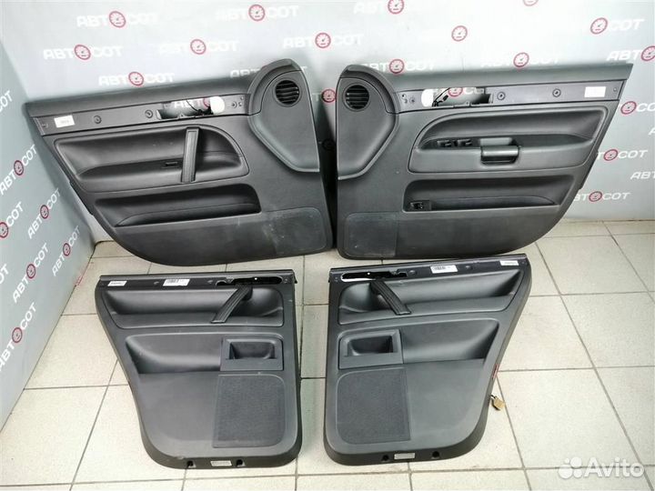 Дверные карты комплект VW Touareg 7L 20032010