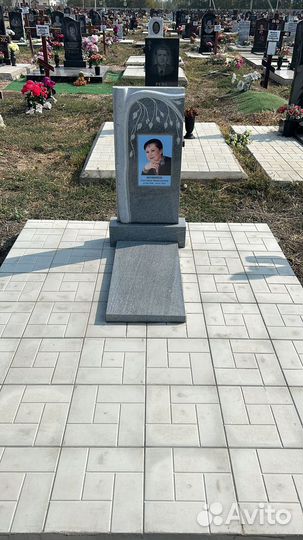 Памятники из гранита и мрамора