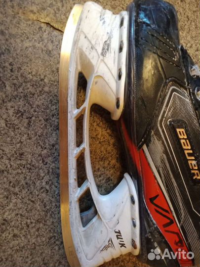 Хоккейные коньки bauer vapor