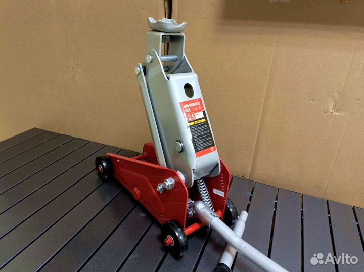 Домкрат гидравличеcкий подкaтной 2,5т 135-395 мм