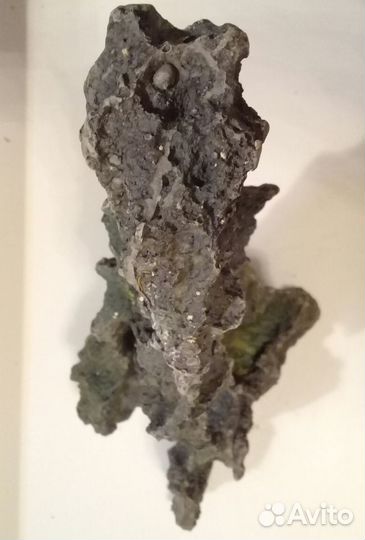 Скала, грот в аквариум / террариум