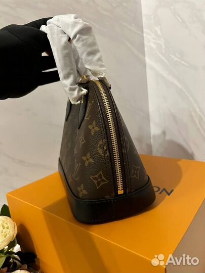 Сумка Louis Vuitton Alma BB