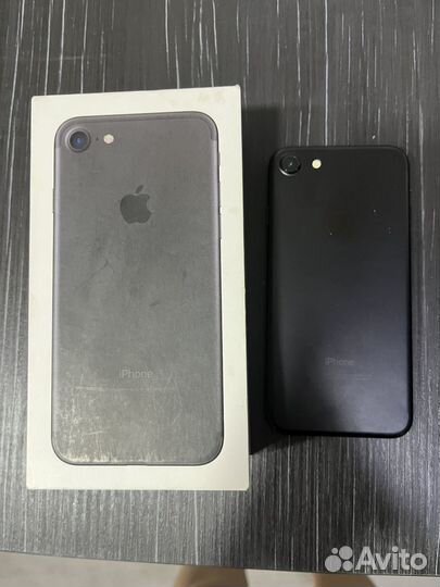 iPhone 7, 32 ГБ