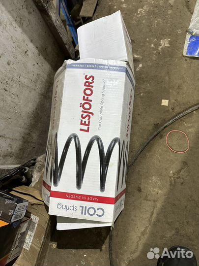 Пружина передняя новая BMW x1 2009