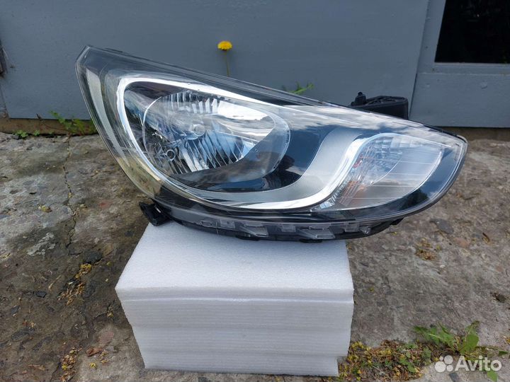 Фара Hyundai Solaris оригинал